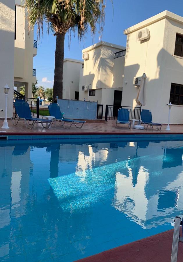 Seashell Apartments Paphos Extérieur photo