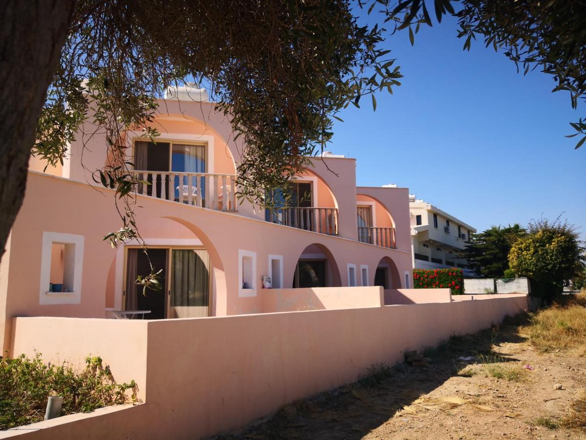 Seashell Apartments Paphos Extérieur photo