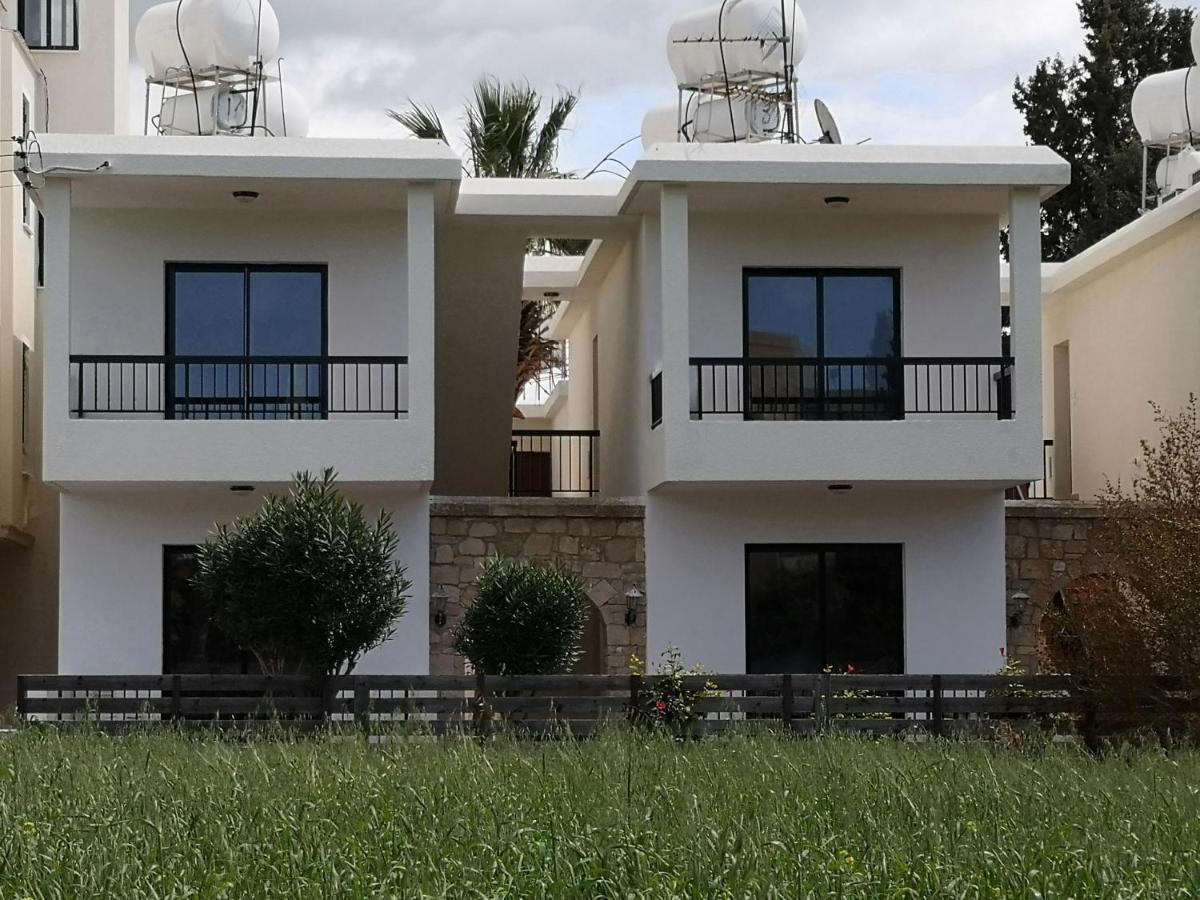 Seashell Apartments Paphos Extérieur photo