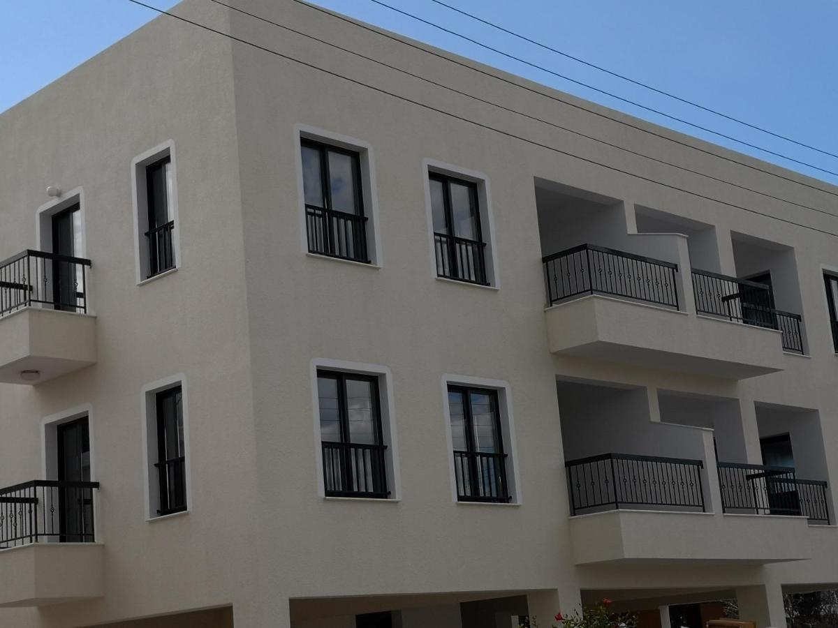 Seashell Apartments Paphos Extérieur photo