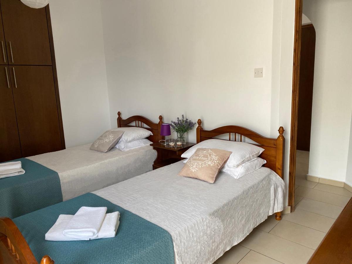 Seashell Apartments Paphos Extérieur photo