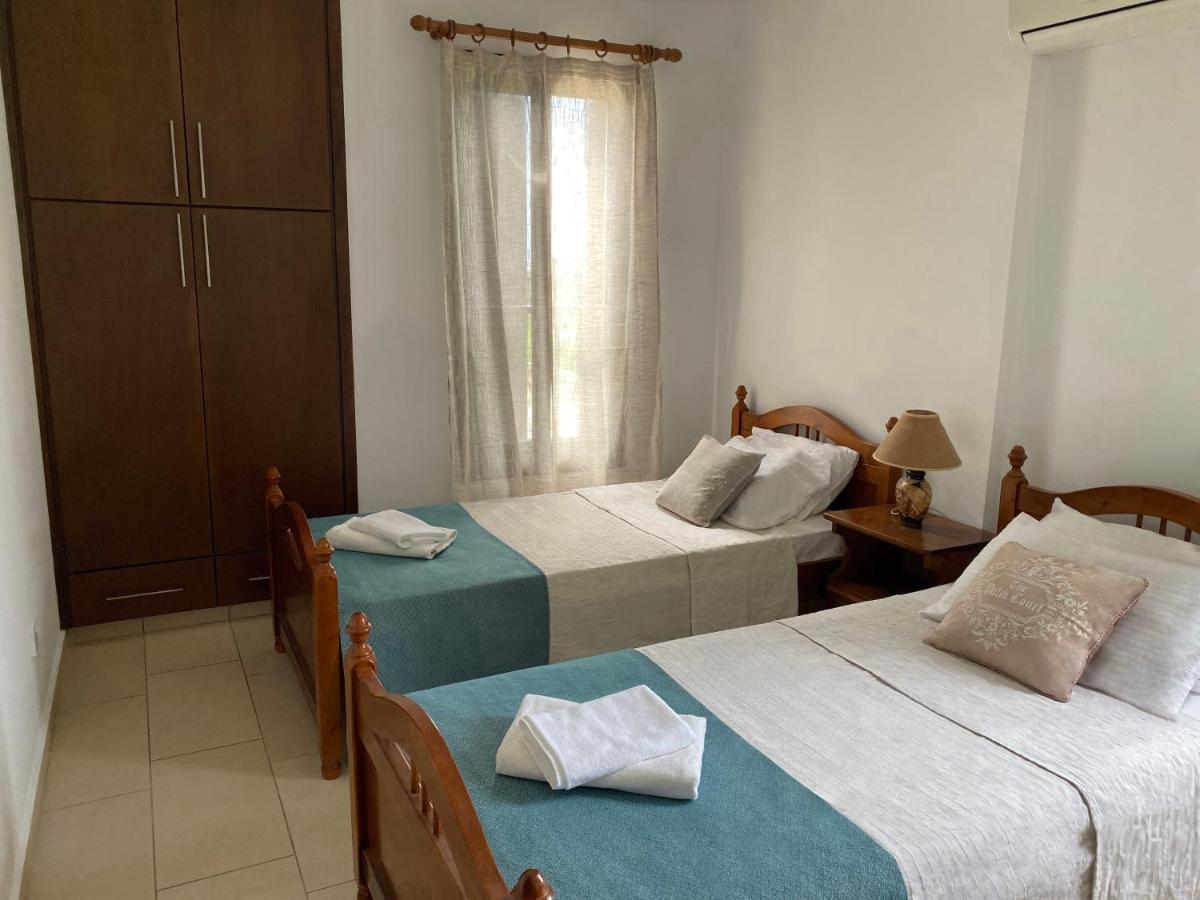 Seashell Apartments Paphos Extérieur photo